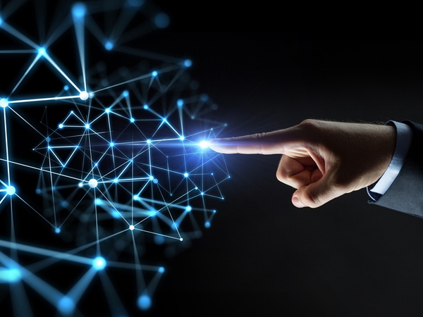 黄总带领大家更上一层楼